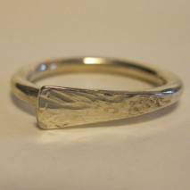 Smeedring dicht blad zilver